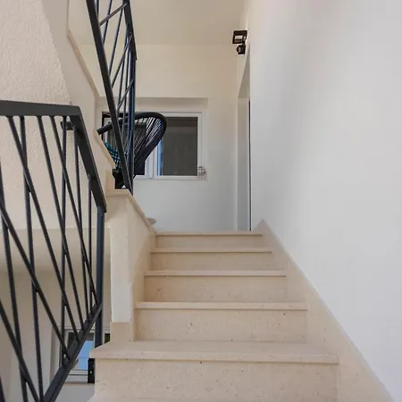 Nora, Old Town Located, Free Parking Appartement *