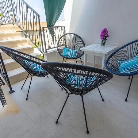 Appartement Nora, Old Town Located, Free Parking