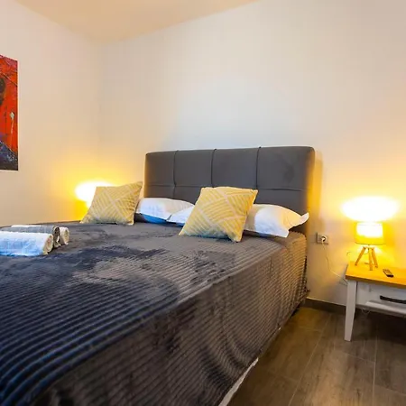 Appartement Nora, Old Town Located, Free Parking